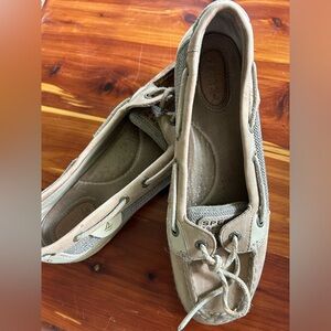 Sperry flats tan